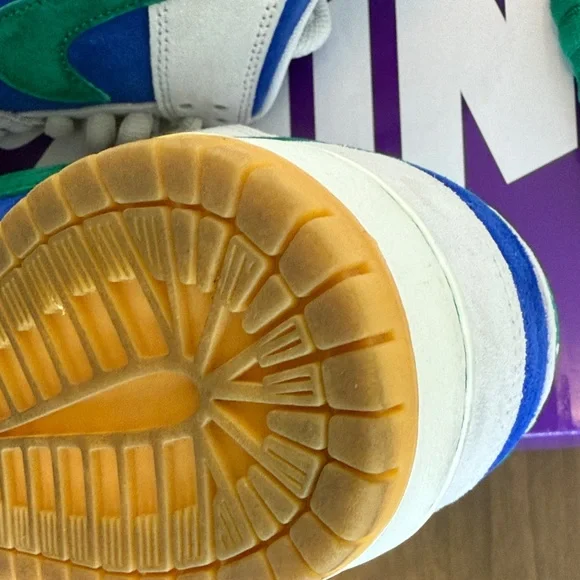 Nike SB Dunk Low Pro Blue and Teal Sneakers - Picture 6 of 15